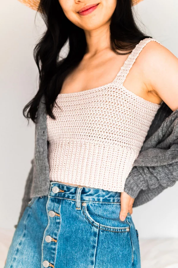 Blair Ribbed Hem Crop Top