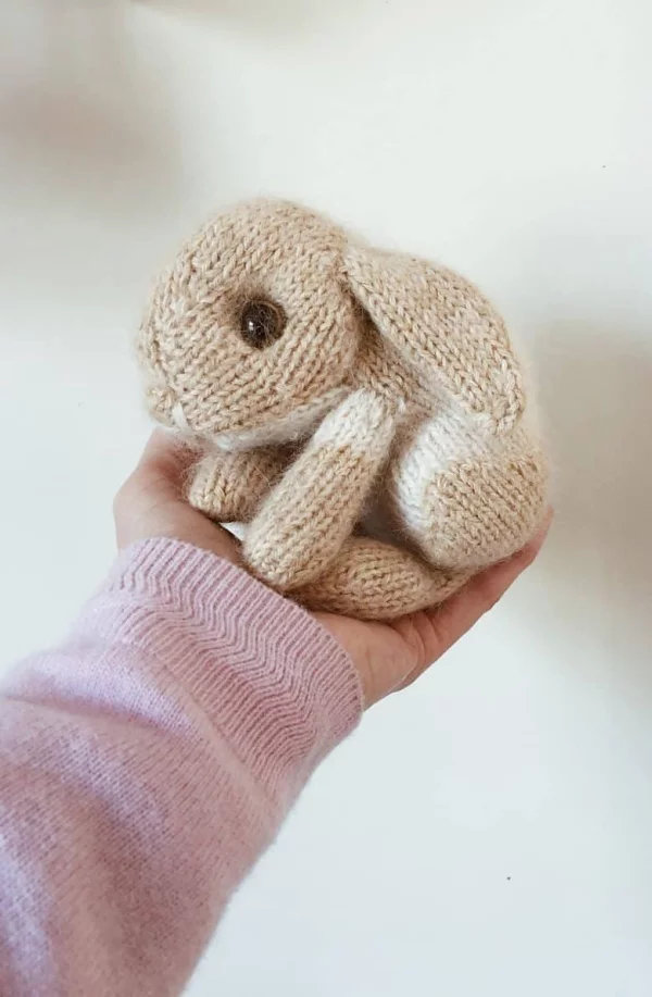 Easter Bunny Free Knitting Pattern