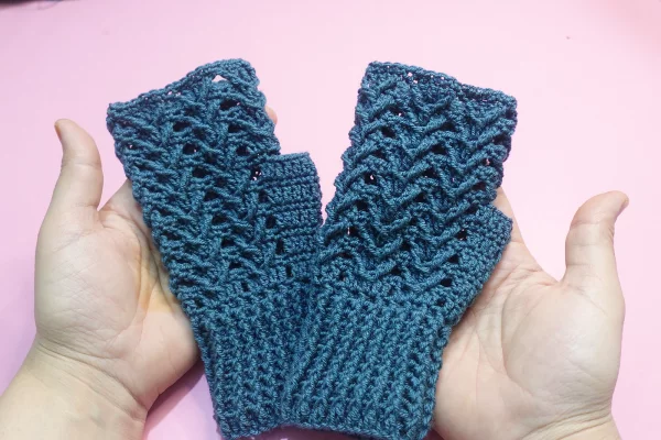 Fashionable Fingerless Gloves