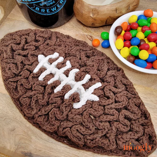 Football Wiggle Trivet