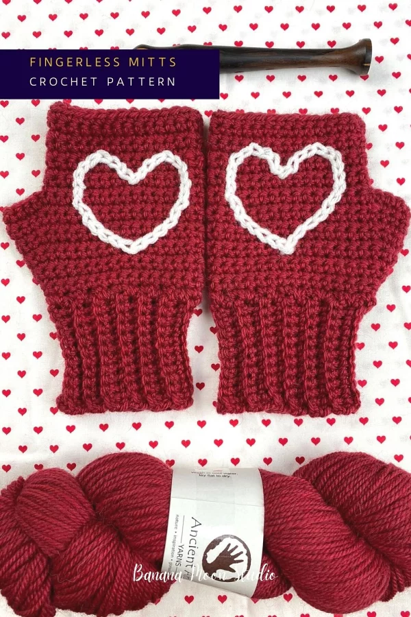 Helena Heart Mitts