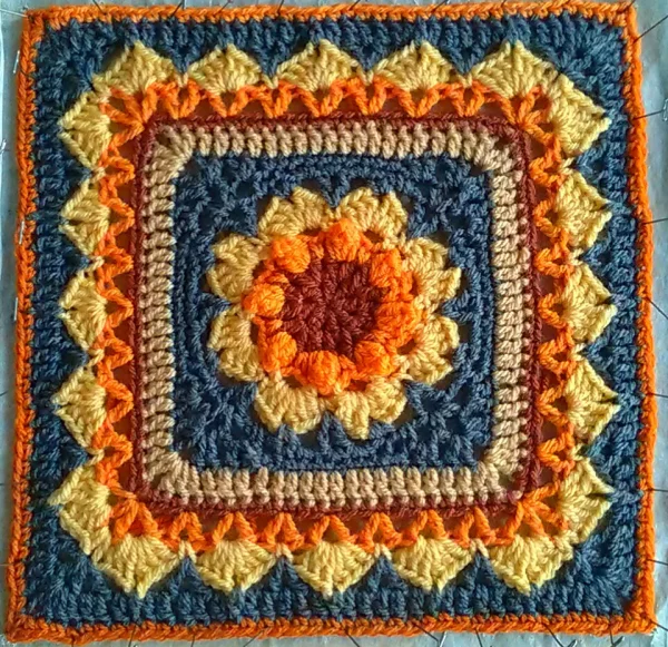 Hera Afghan Square