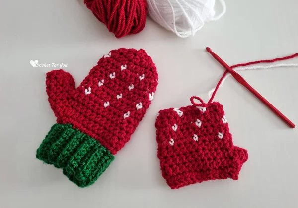 Strawberry Mittens