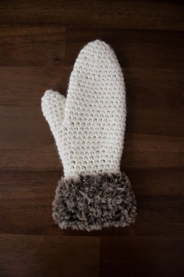 Sugarplum Mittens