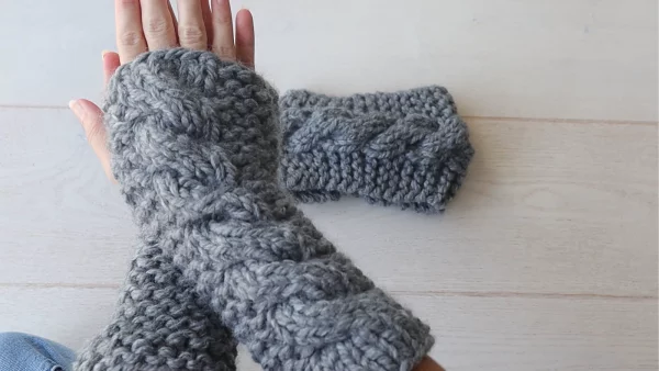 Super Chunky Fingerless Gloves