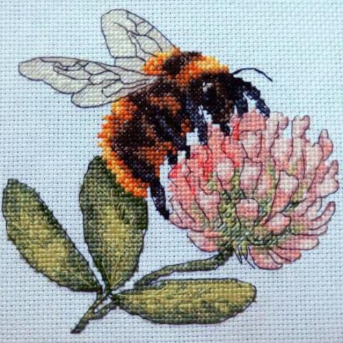 Bee with Flowers - Free PDF Cross Stitch Pattern