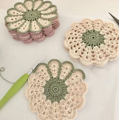 Camomile Potholder - Free Crochet Pattern